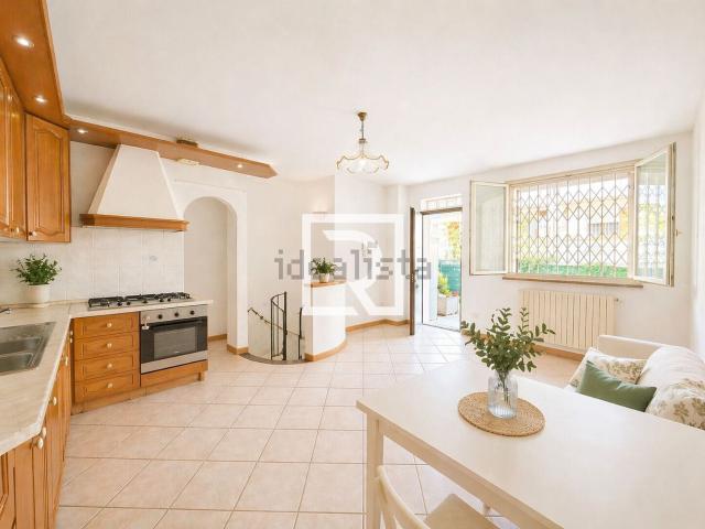Appartamento in vendita di 90 m² in Via Caduti per la Libertà, 177
