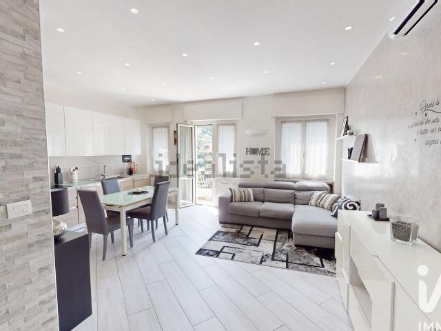 Appartamento in vendita di 90 m² in Via Cadighiara, 11