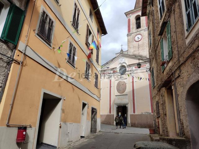 Appartamento in vendita di 90 m² in Via Cairoli