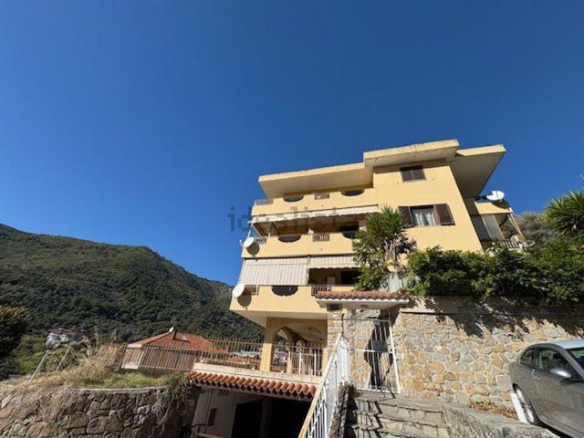 Appartamento in vendita di 90 m² in Via calsamiglia, 3