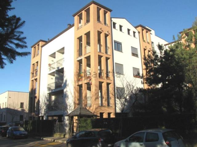 Appartamento in vendita di 90 m² in Via Cappuccina, 85