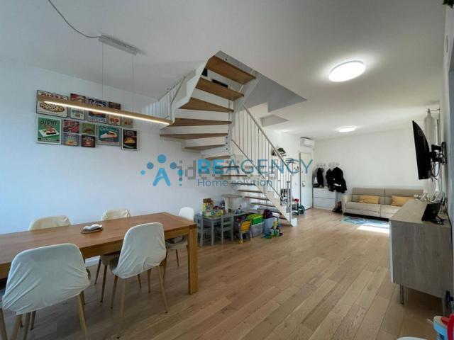 Appartamento in vendita di 90 m² in Via Carlo Rosselli