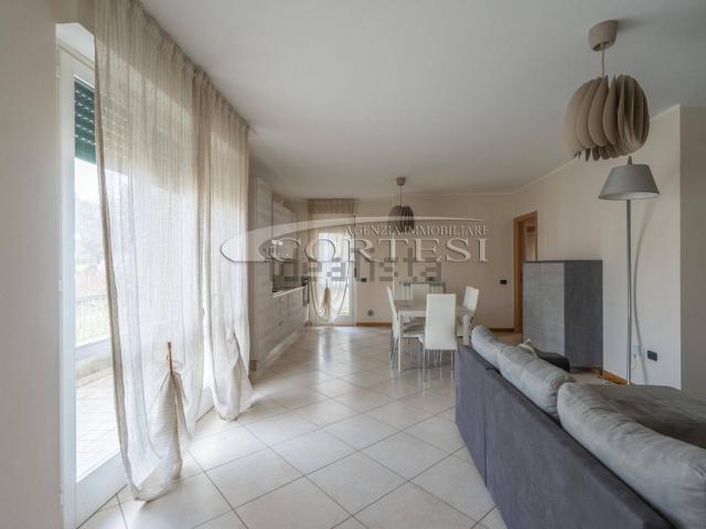 Appartamento in vendita di 90 m² in Via Carolina Torreggiani, 35