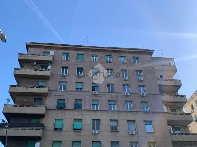 Appartamento in vendita di 90 m² in Via Castel Morrone, 7