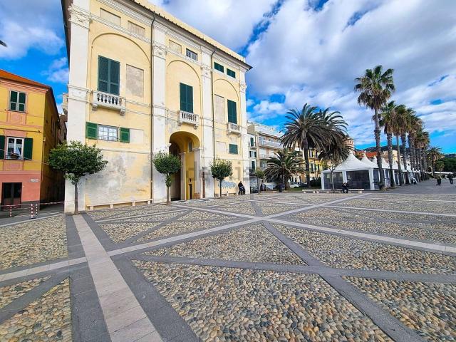 Appartamento in vendita di 90 m² in Via Castelli