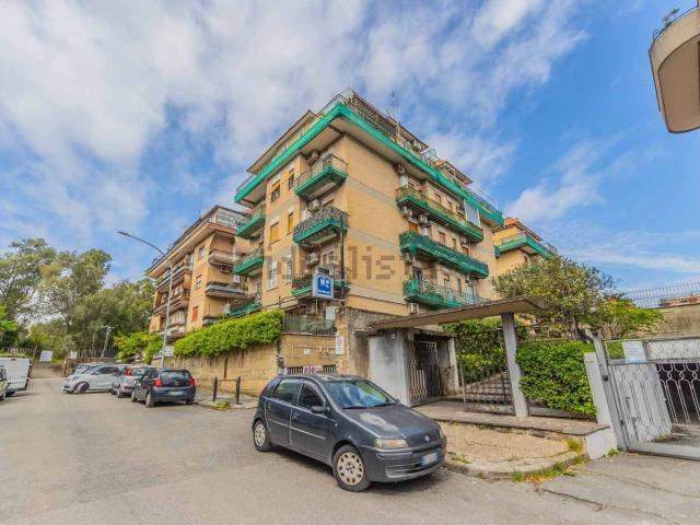 Appartamento in vendita di 90 m² in Via Castore Durante