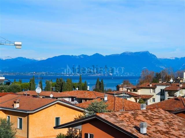 Appartamento in vendita di 90 m² in Via Cassio