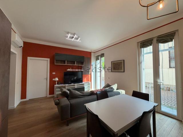 Appartamento in vendita di 90 m² in Via Cattaneo