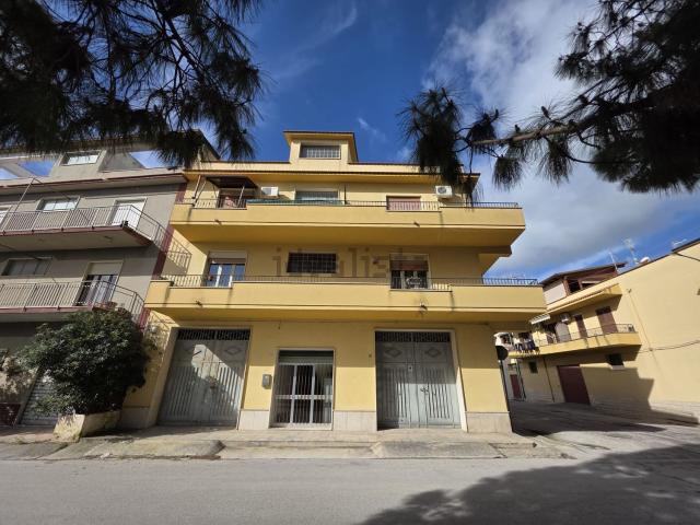 Appartamento in vendita di 90 m² in Via Catullo