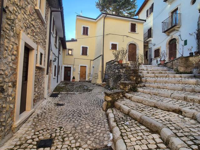 Appartamento in vendita di 90 m² in Via Cavour