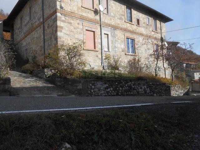 Appartamento in vendita di 90 m² in Via Ceci, 8