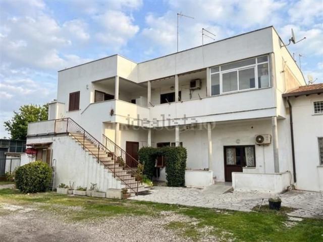 Appartamento in vendita di 90 m² in Via Cervia