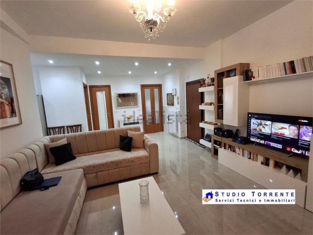Appartamento in vendita di 90 m² in Via Cernaia, 5