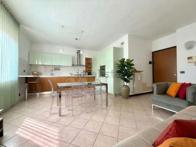 Appartamento in vendita di 90 m² in Via Cesare Betteloni, 19