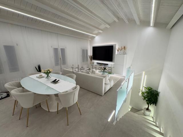 Appartamento in vendita di 90 m² in Via Cigno