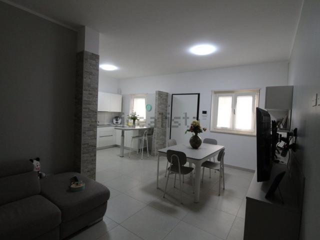 Appartamento in vendita di 90 m² in Via Ciro Peluso, 4