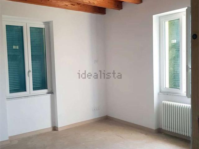 Appartamento in vendita di 90 m² in Via Cisa, 200