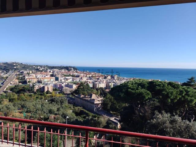 Appartamento in vendita di 90 m² in Via Collette