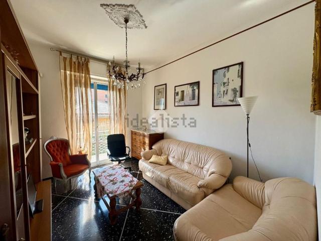Appartamento in vendita di 90 m² in Via Cornigliano, 51