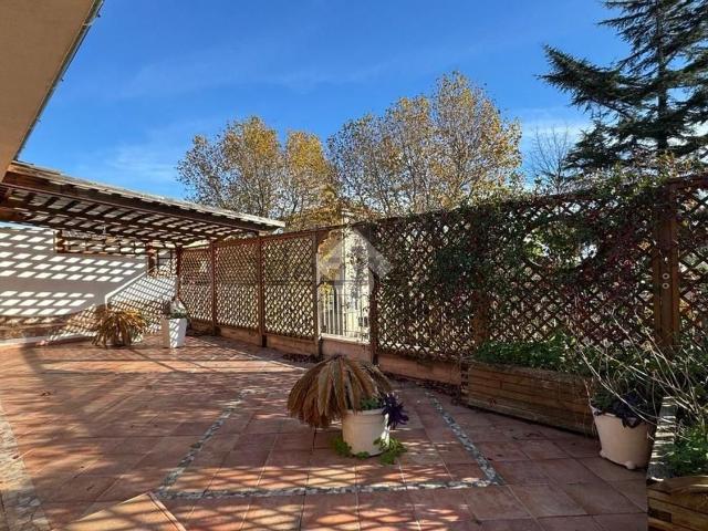 Appartamento in vendita di 90 m² in Via Costantino Beschi, 15