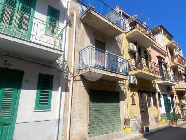 Appartamento in vendita di 90 m² in Via Cristoforo Colombo, 70