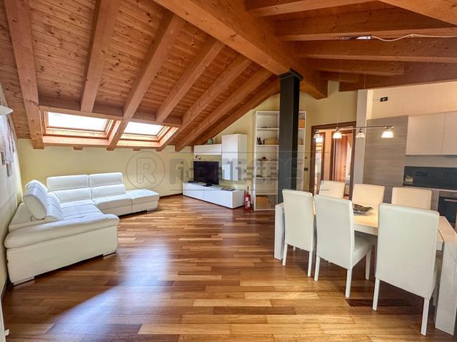 Appartamento in vendita di 90 m² in Via Dante Alighieri, 2