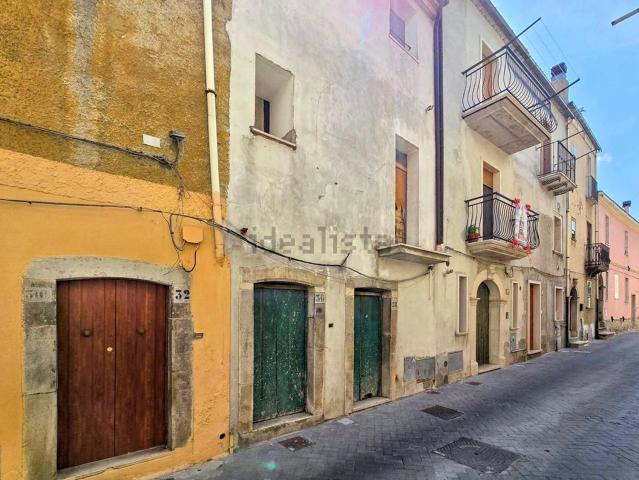 Appartamento in vendita di 90 m² in Via De Simone, 28
