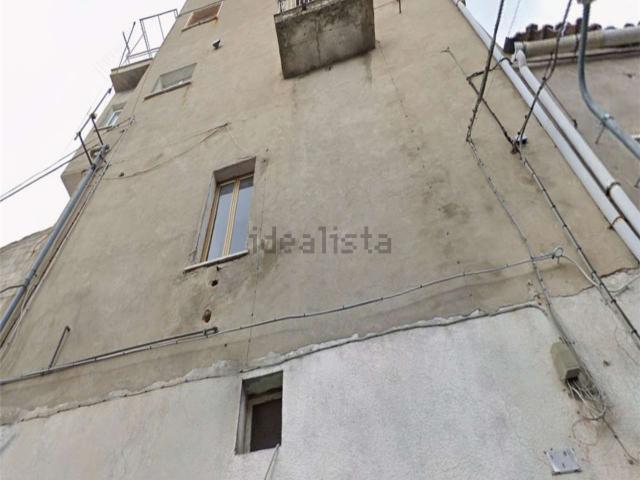Appartamento in vendita di 90 m² in Via Dechiara, 1