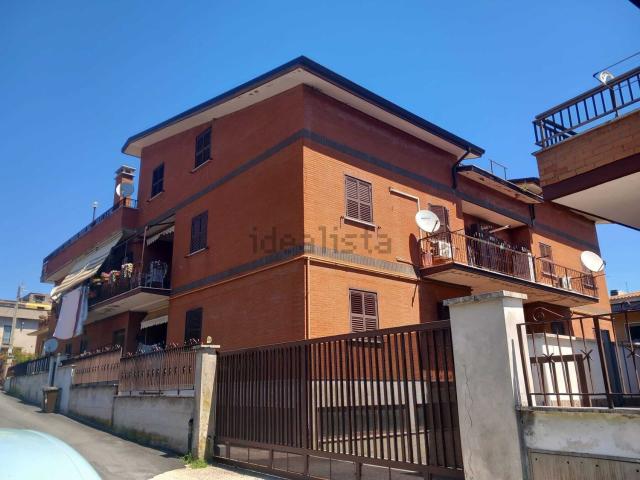 Appartamento in vendita di 90 m² in Via Degli Acquedotti, 4