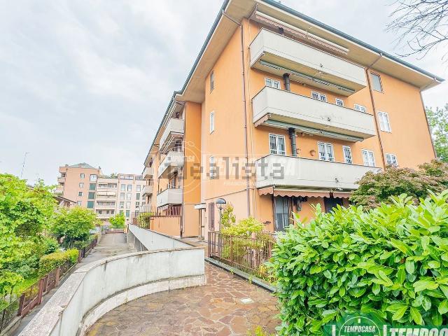 Appartamento in vendita di 90 m² in Via degli Olmi, 15