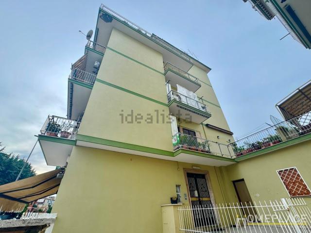 Appartamento in vendita di 90 m² in Via dei Canarini, 19