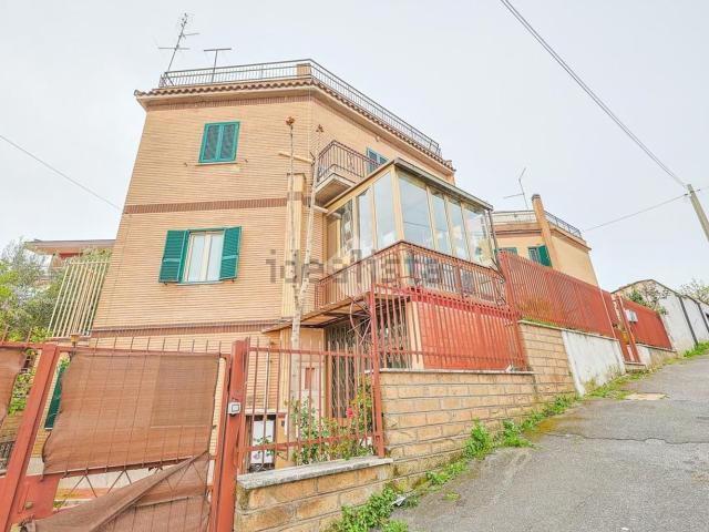 Appartamento in vendita di 90 m² in Via dei Candiano, 30