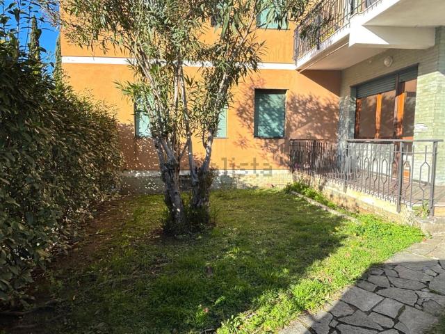 Appartamento in vendita di 90 m² in Via dei Limoni