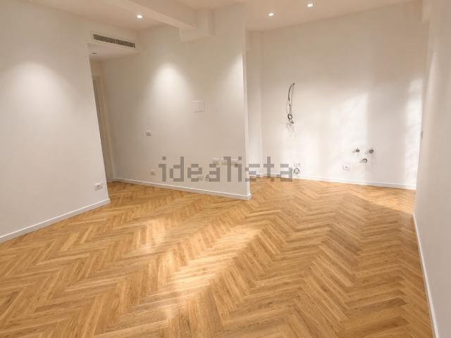 Appartamento in vendita di 90 m² in Via dei Monti Parioli