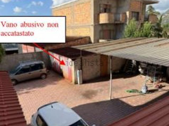 Appartamento in vendita di 90 m² in Via dei Pini