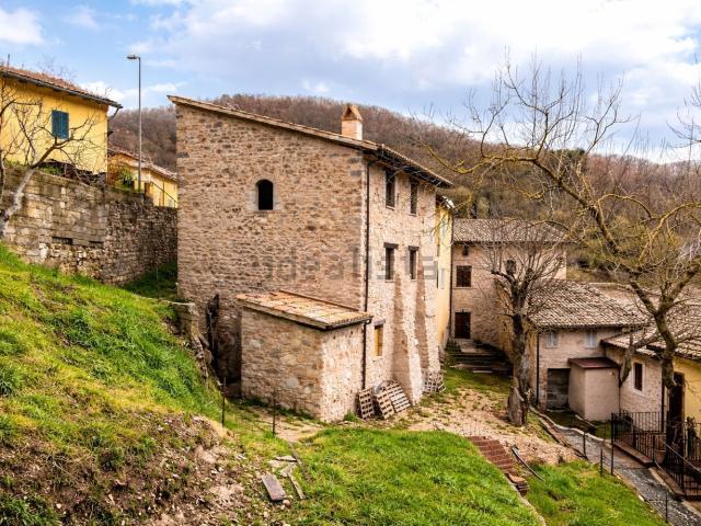 Appartamento in vendita di 90 m² in Via del castello