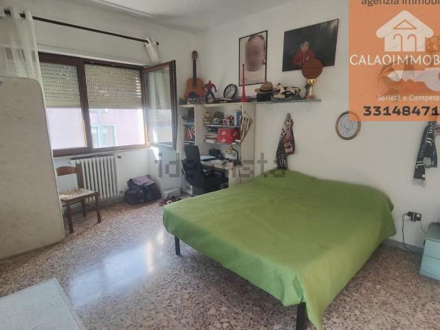 Appartamento in vendita di 90 m² in Via del Foro