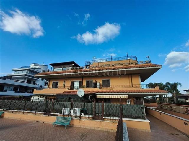 Appartamento in vendita di 90 m² in Via del Fosso dell&apos Acqua Mariana