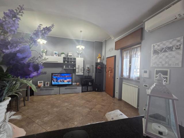 Appartamento in vendita di 90 m² in Via del Lavoro