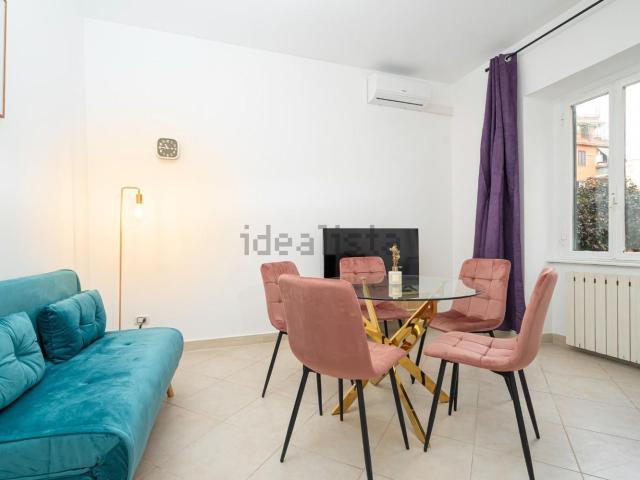 Appartamento in vendita di 90 m² in Via del Lago Terrione, 68