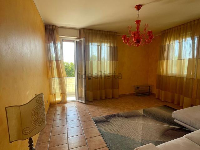Appartamento in vendita di 90 m² in Via del Littorale, 181