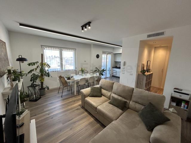 Appartamento in vendita di 90 m² in Via del Santo