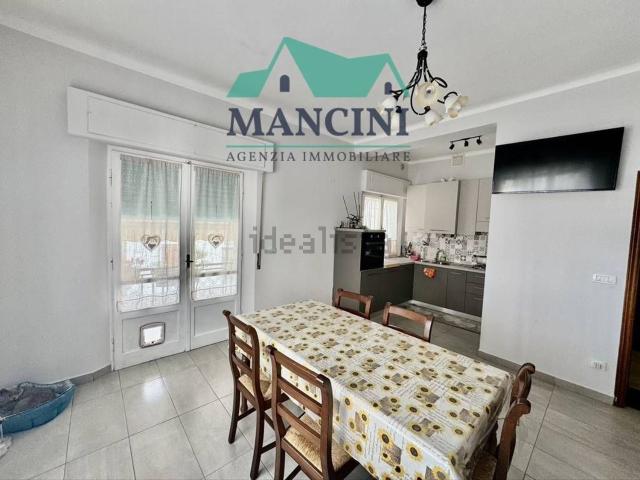 Appartamento in vendita di 90 m² in Via del Verziere