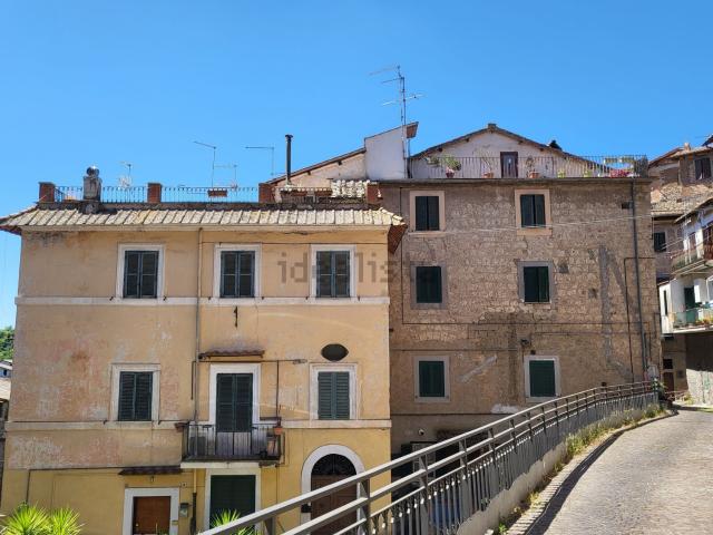 Appartamento in vendita di 90 m² in Via dell&apos Asilo, 1
