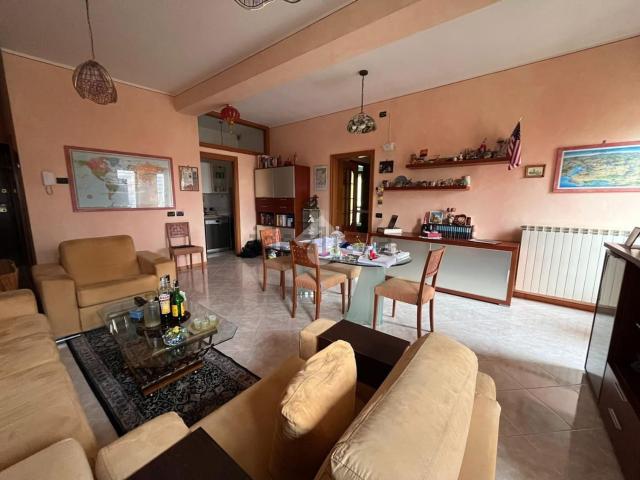 Appartamento in vendita di 90 m² in Via della Volta, 7