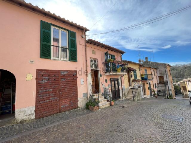 Appartamento in vendita di 90 m² in Via Della Chiesa, 51