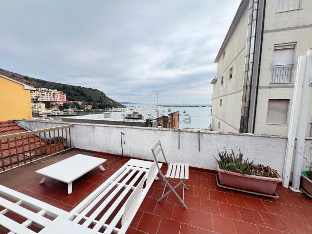 Appartamento in vendita di 90 m² in Via della Marina