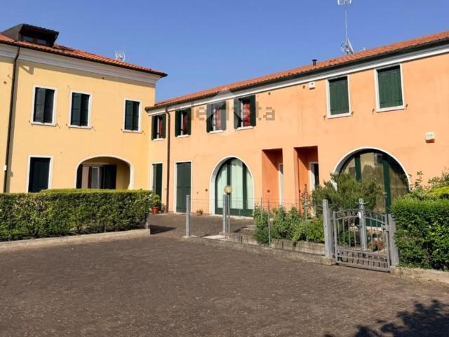 Appartamento in vendita di 90 m² in Via della Pace, 3