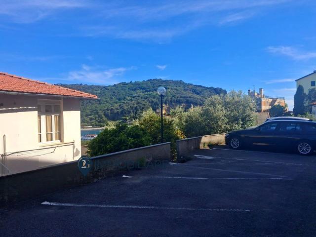 Appartamento in vendita di 90 m² in Via delle Ville, 20