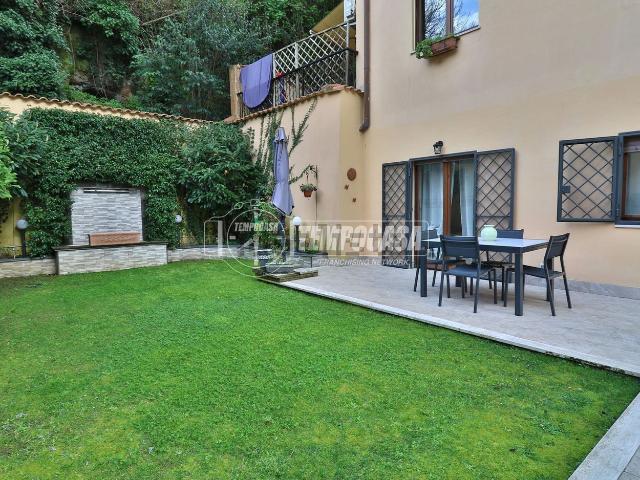 Appartamento in vendita di 90 m² in Via delle Ferriere